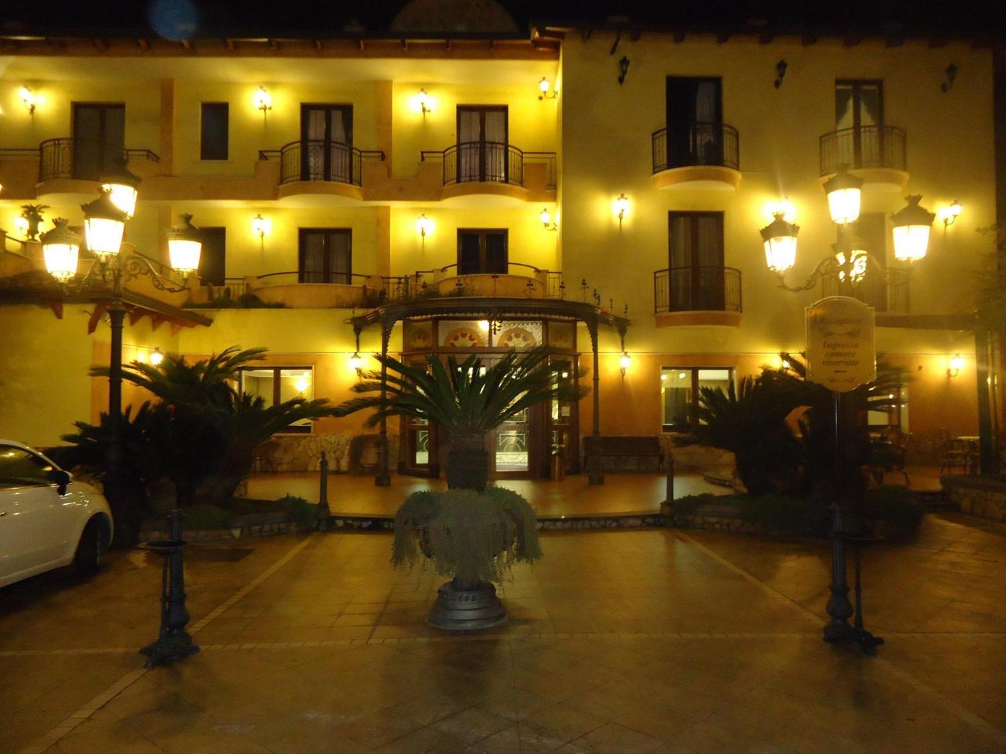 Hotel La Fayette Licola Exterior photo